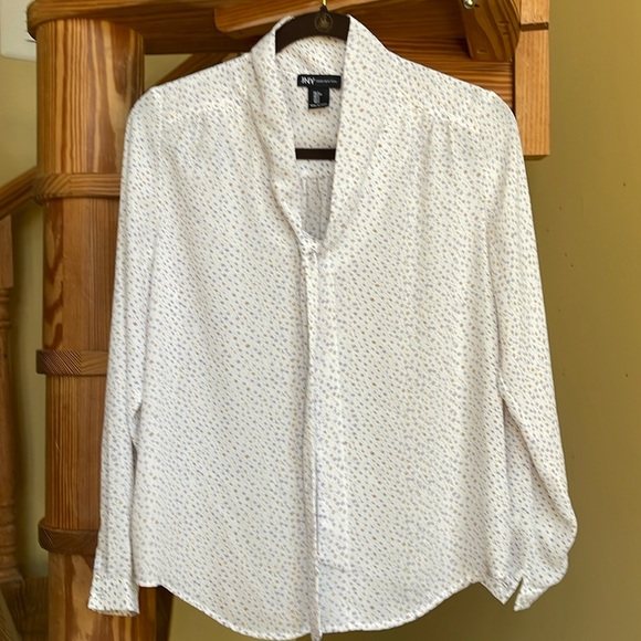 BUNDLE of 2/Blouses - Picture 1 of 11